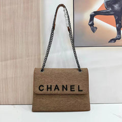 Elegant Chanel Shoulder Bag – Timeless Luxury (RYF026IV)