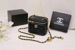 Mini Quilted Chanel Vanity Bag (RKBA009HJ)