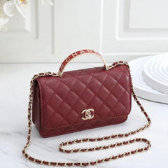 Handbag with Gold CHANEL (YYCA049KK)