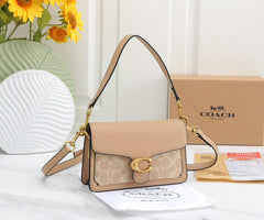 Coach Signature Monogram Flap Handbag Display (YTBA009GJ)
