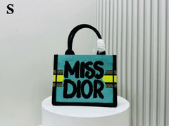* The Miss Dior Bag (Simple and direct(AQBA009ZN)
