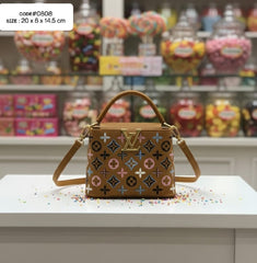 Louis Vuitton-style handbag (REBA070HF)
