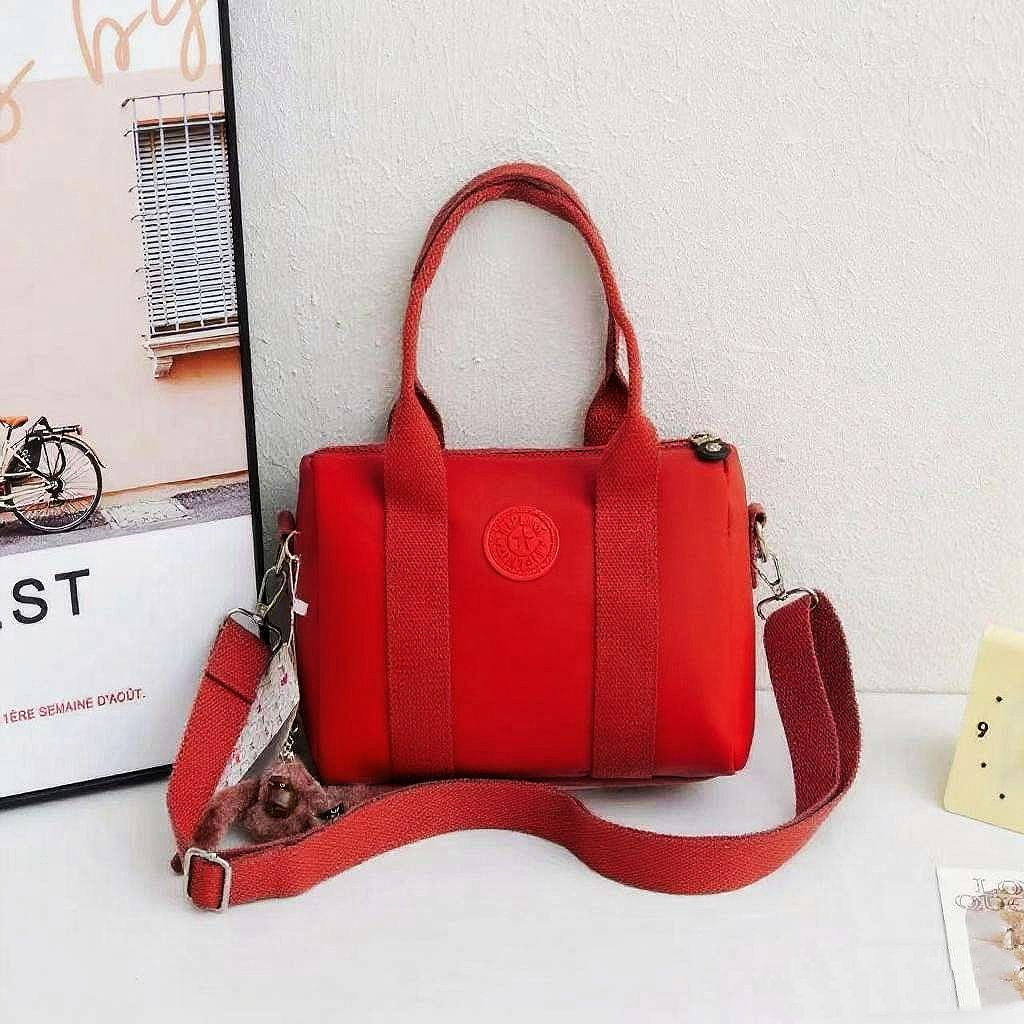 Bold  Canvas Shoulder Bag – Everyday Essential (AWBA009EW)