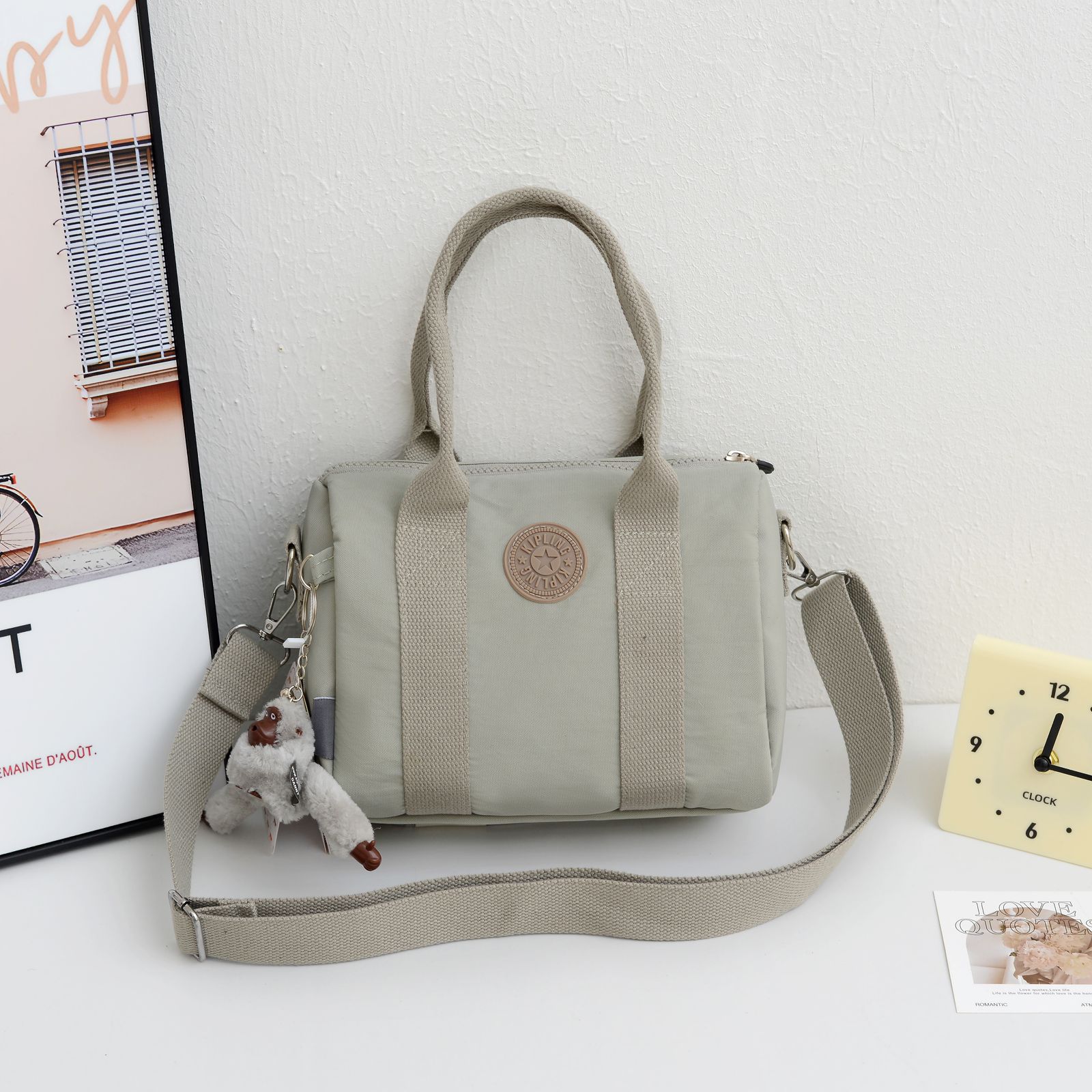 Bold  Canvas Shoulder Bag – Everyday Essential (AWBA009EW)