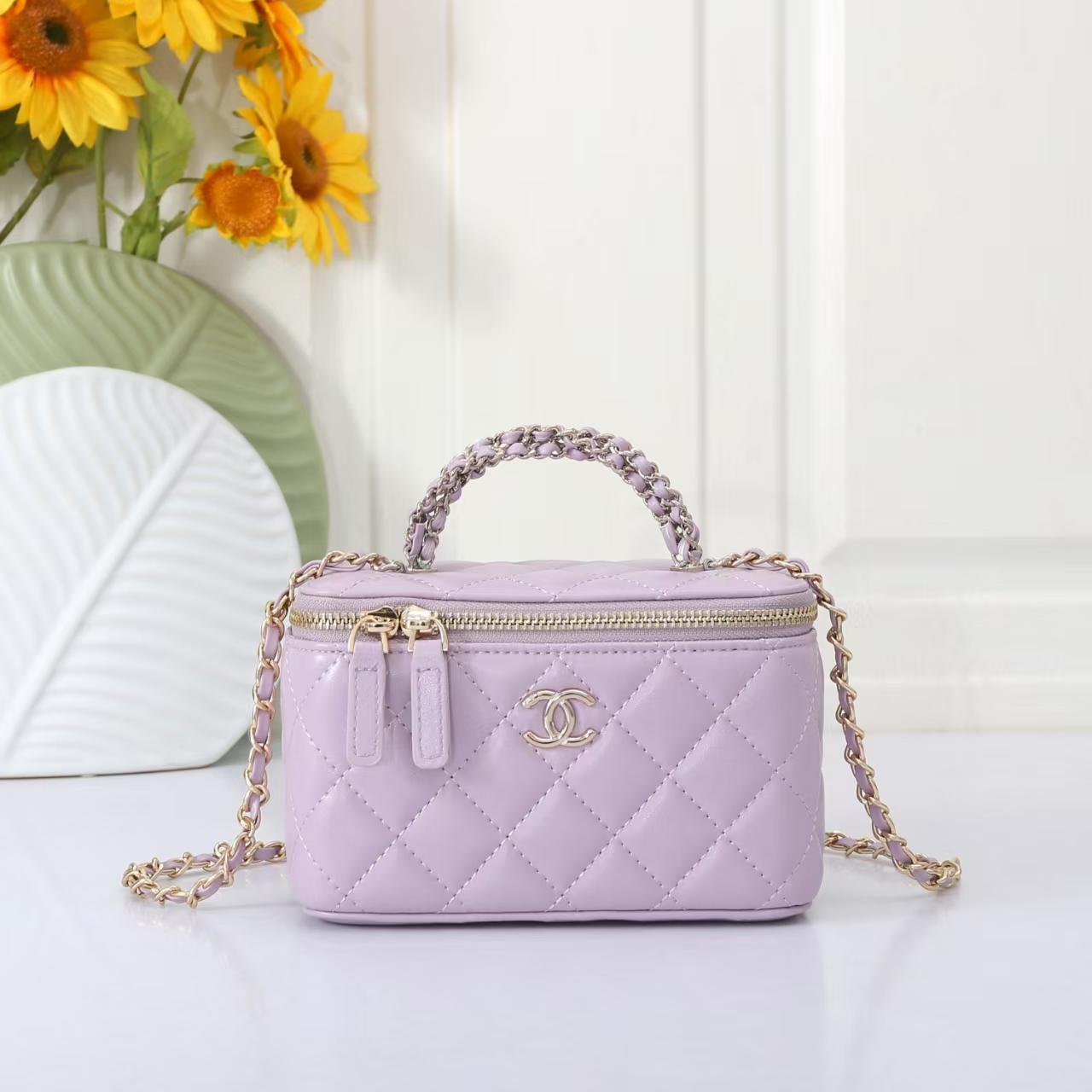 Chanel-Inspired Quilted Vanity Bag – Soft  with Gold Chain (RYCA049AW)