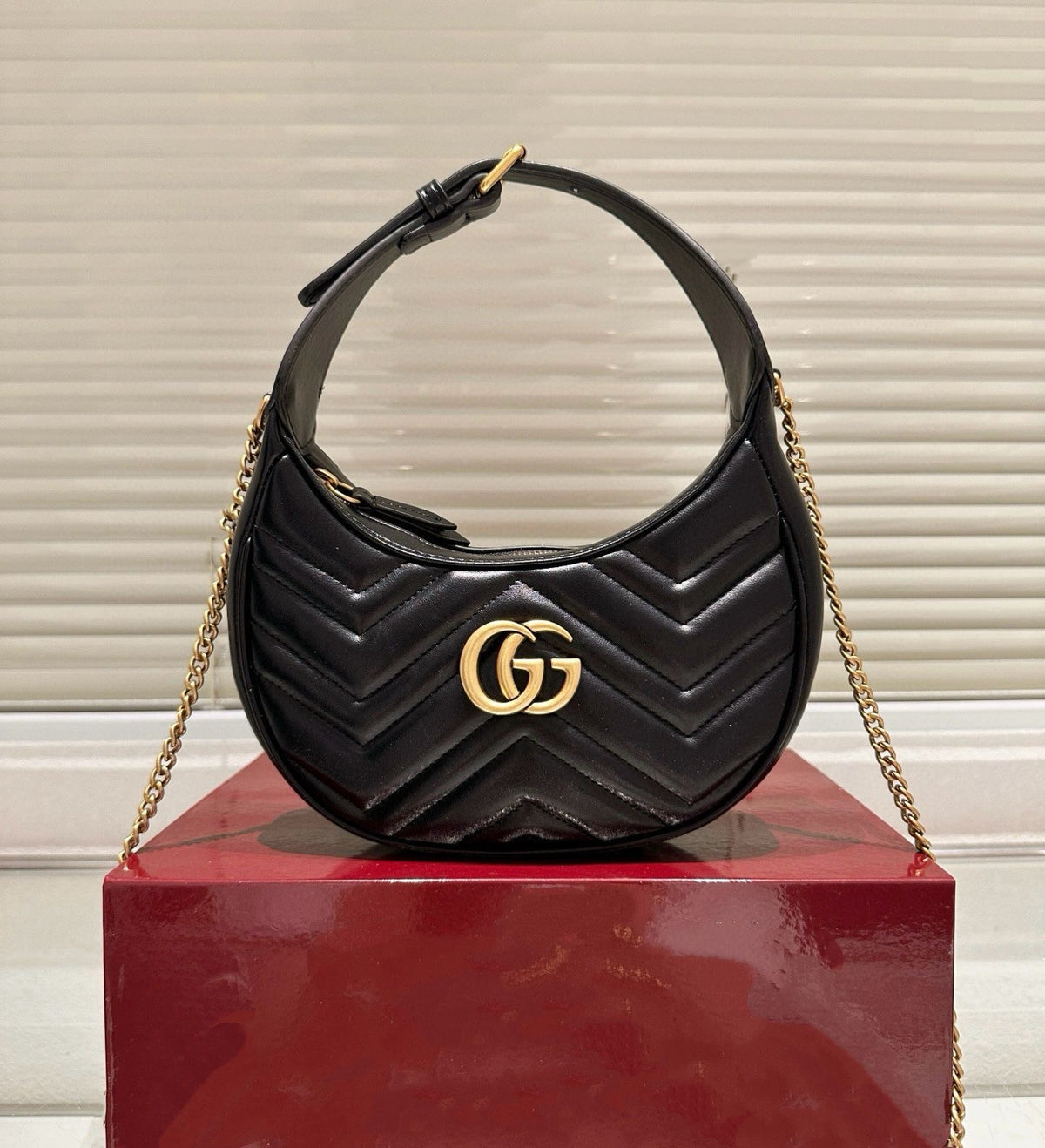 "Gucci GG Marmont Half-Moon Mini Hobo Bag (GGBA009G)