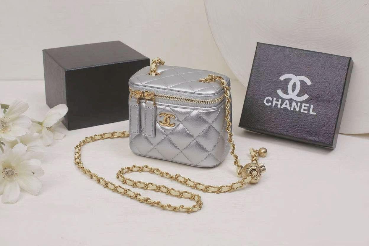 Mini Quilted Chanel Vanity Bag (RKBA009HJ)