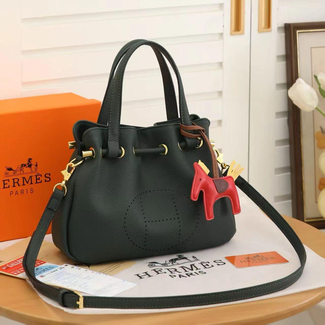 Chic Leather Tote with Gold Hardware & Horse Charm