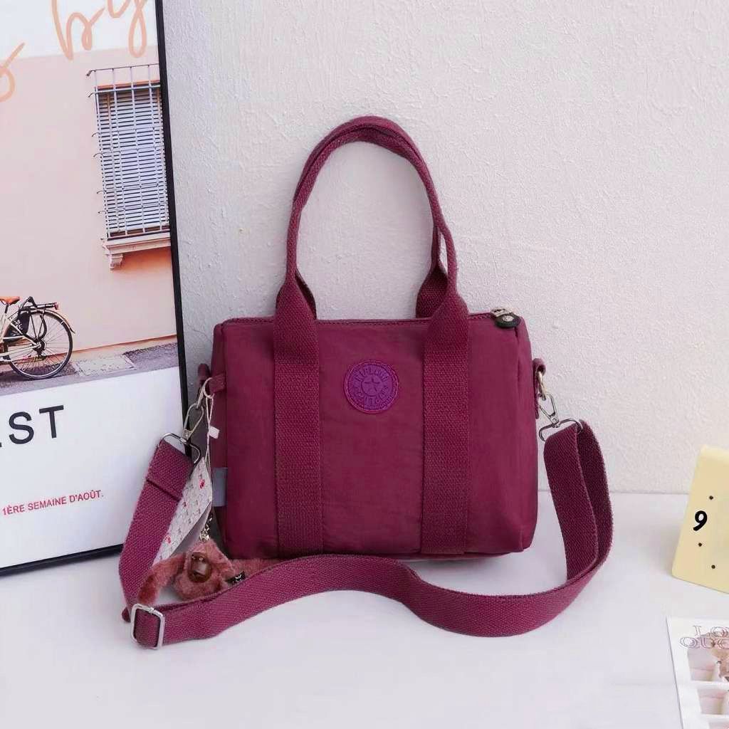 Bold  Canvas Shoulder Bag – Everyday Essential (AWBA009EW)