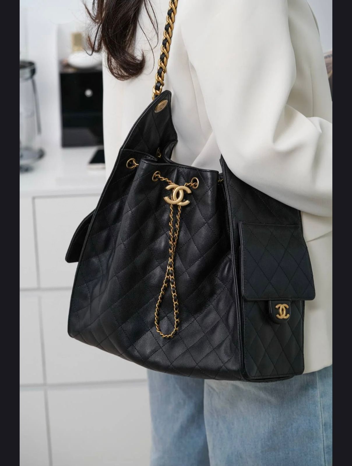 Classic Quilted  Leather Bag with Gold Chain (DSBA009)