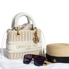 Elegant Summer Carryall