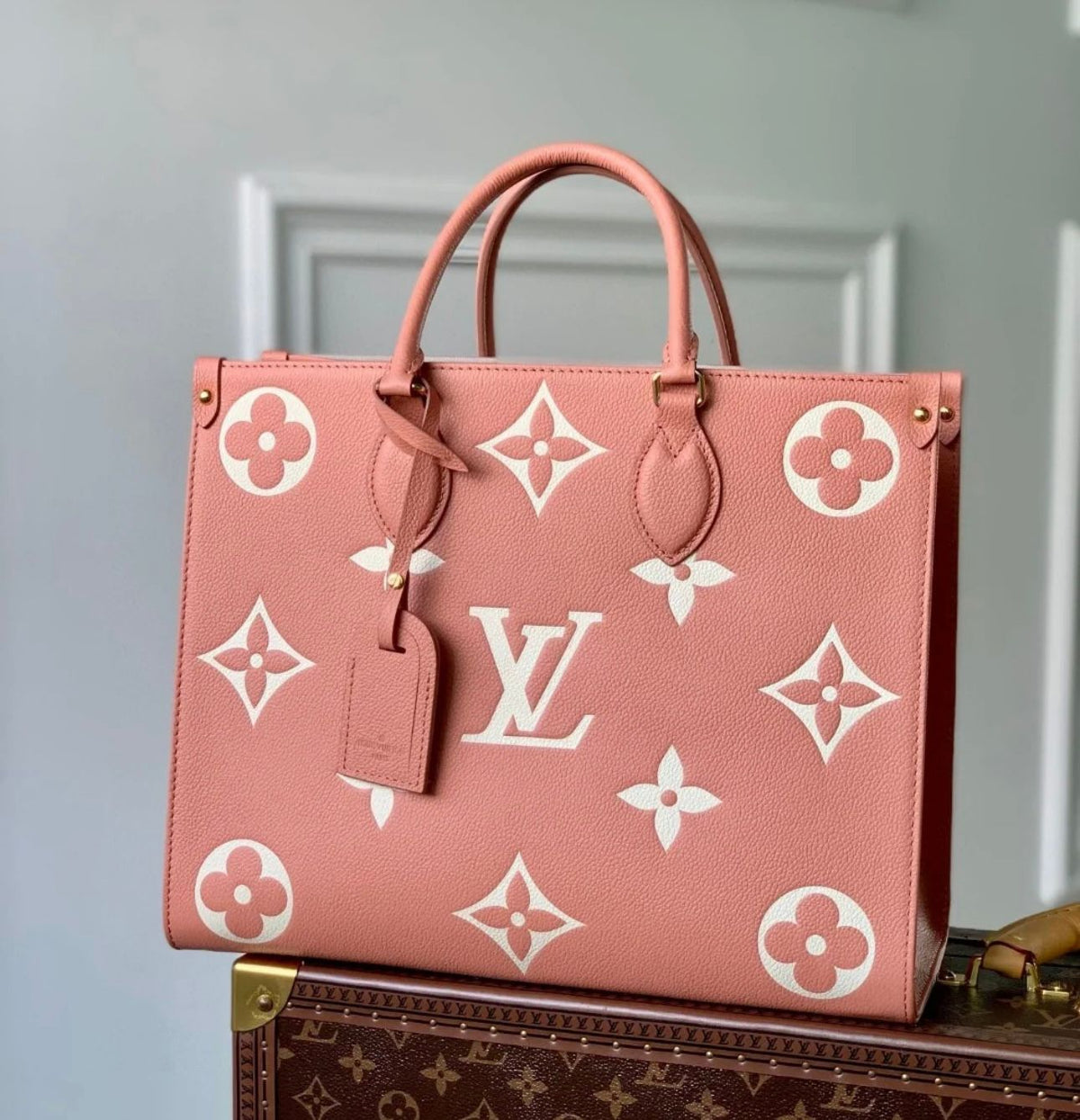 Chic Dual-Tone Handbags LVBA009LB