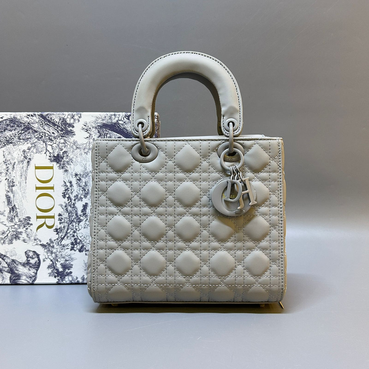 Dior Lady Dior Carnage Handbag (HHBA009V)