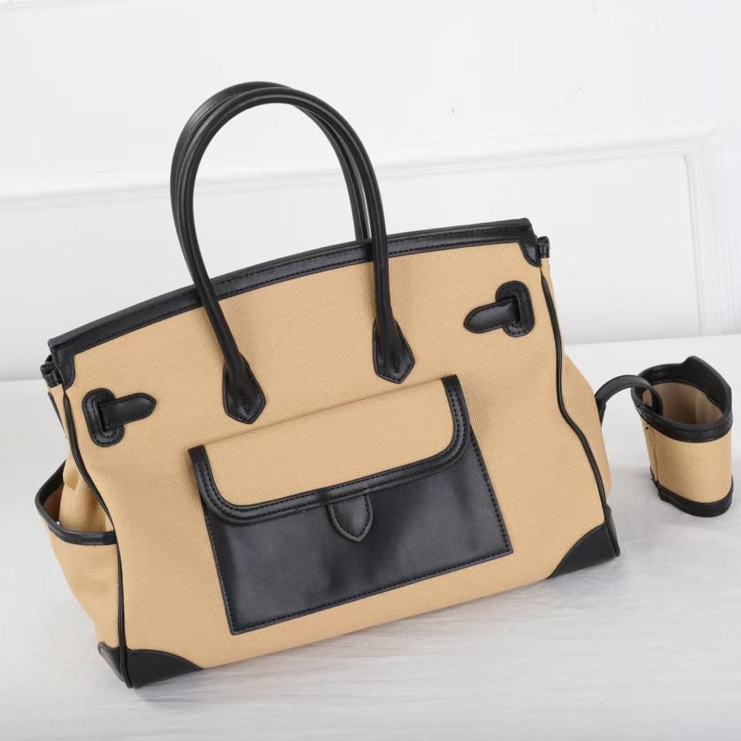 Elegant Everyday Tote with Front Pocket Hermes (HHBA009H)