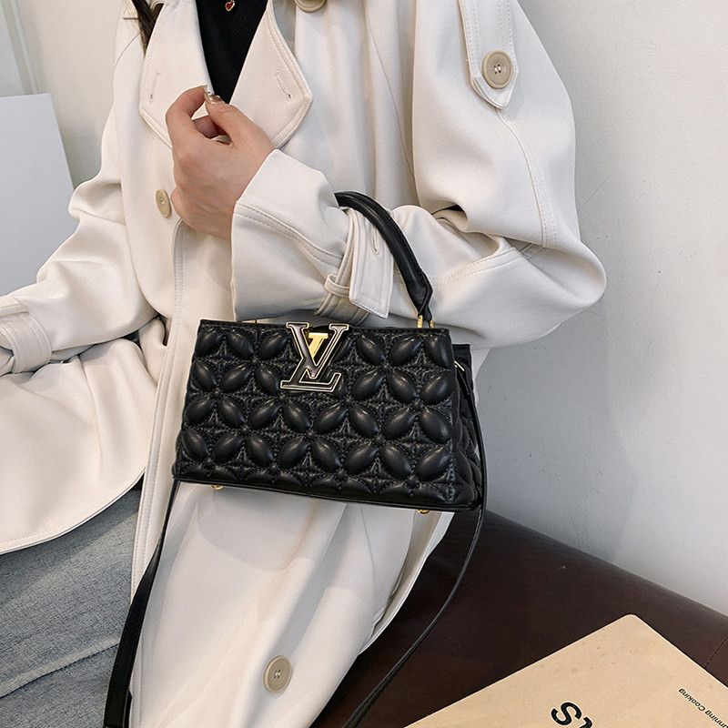 Structured Quilted Handbag with Top Handle LV (JHDA143TY)