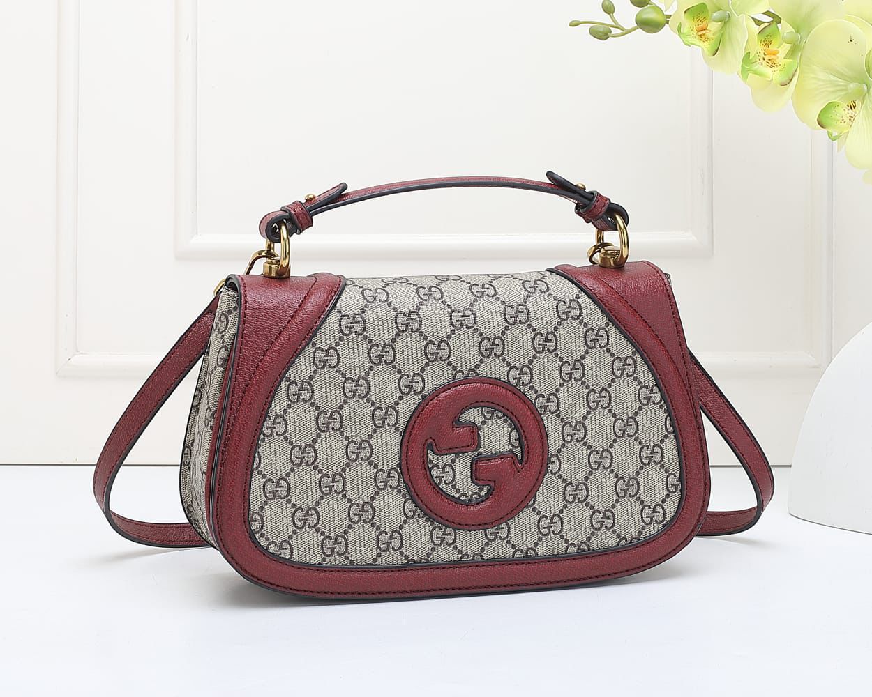 "Gucci Interlocking G Top-Handle Bag (VVF026N)