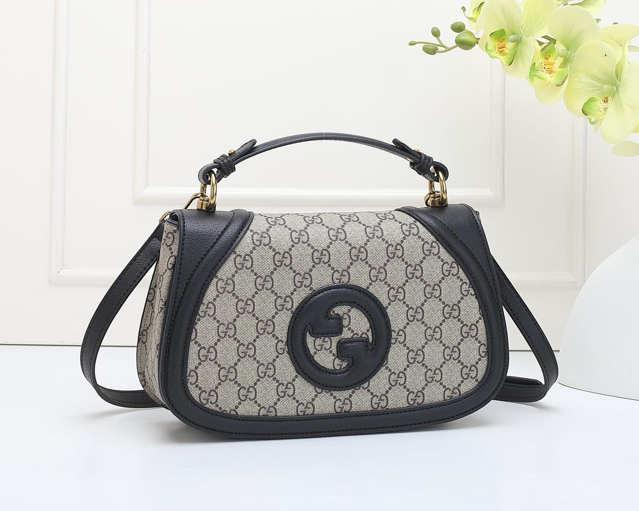 "Gucci Interlocking G Top-Handle Bag (VVF026N)