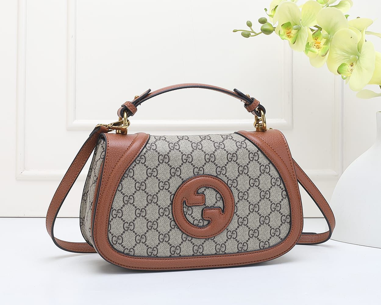 "Gucci Interlocking G Top-Handle Bag (VVF026N)
