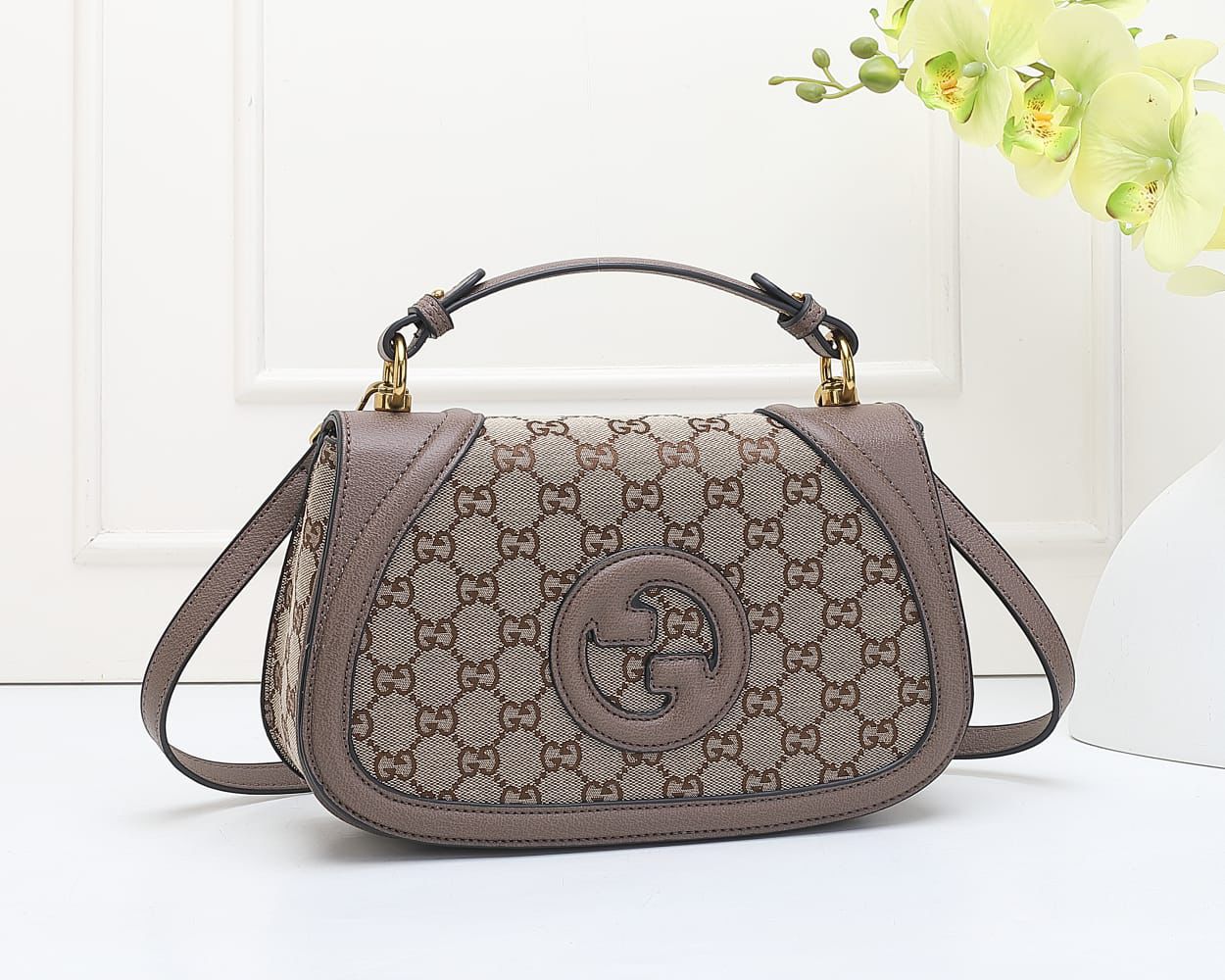 "Gucci Interlocking G Top-Handle Bag (VVF026N)