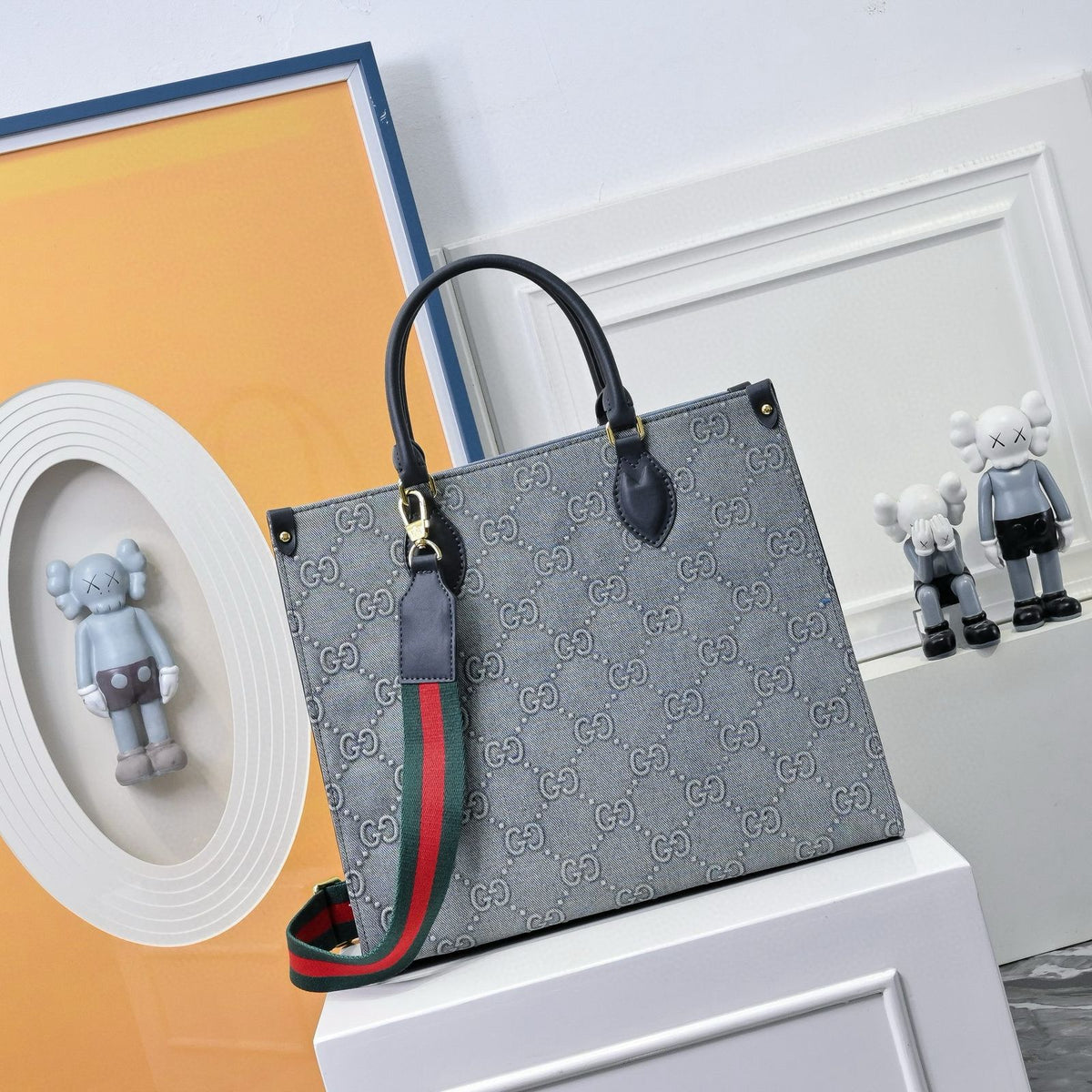 GreyTote Bag with Dark Leather Handles (EEBA009OP)