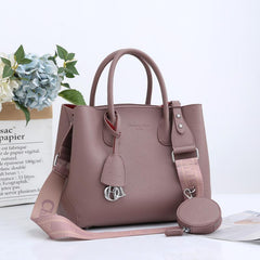 Christian Dior Handbag Collection Display (YYBA009TR)