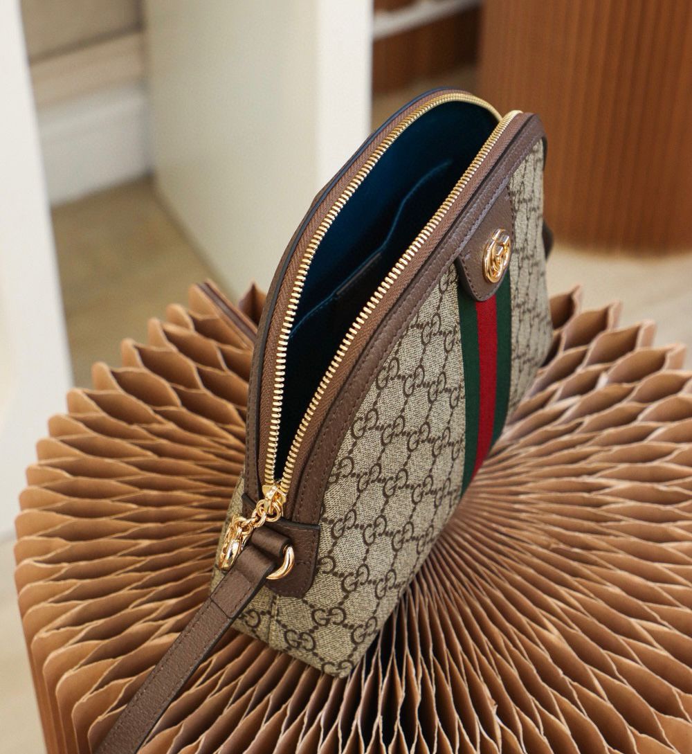 Gucci GG Supreme Web Shoulder Bag Display (KJBA009YY)