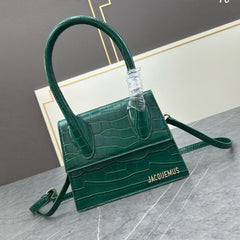 Jacquemus Hand Bag Le Grand Bambino Handbag (HGBA009LO)