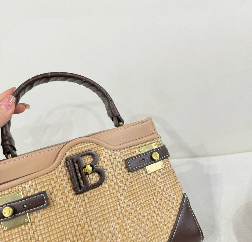 New BALMAIN Structured Top-Handle Bag (XZBA009KW)