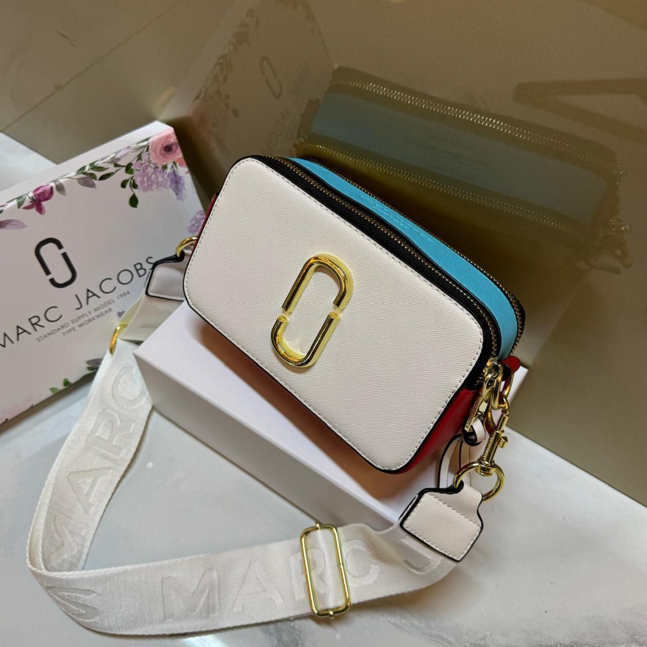 The Marc Jacobs Snapshot Bag (HGBA009KI)