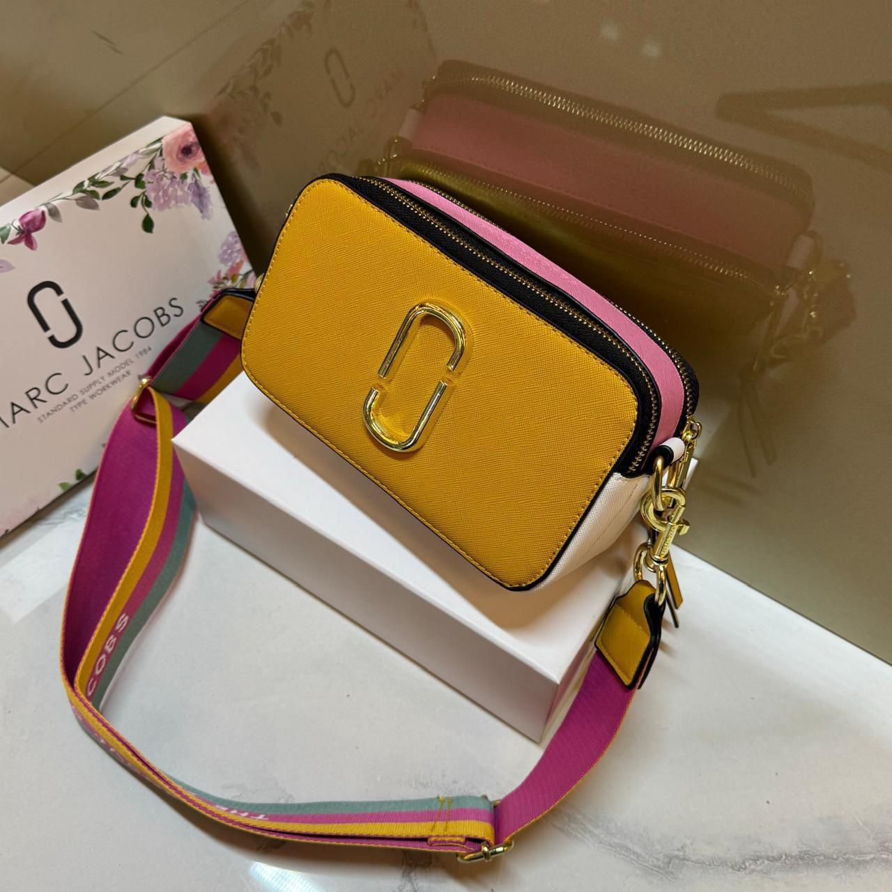 The Marc Jacobs Snapshot Bag (HGBA009KI)