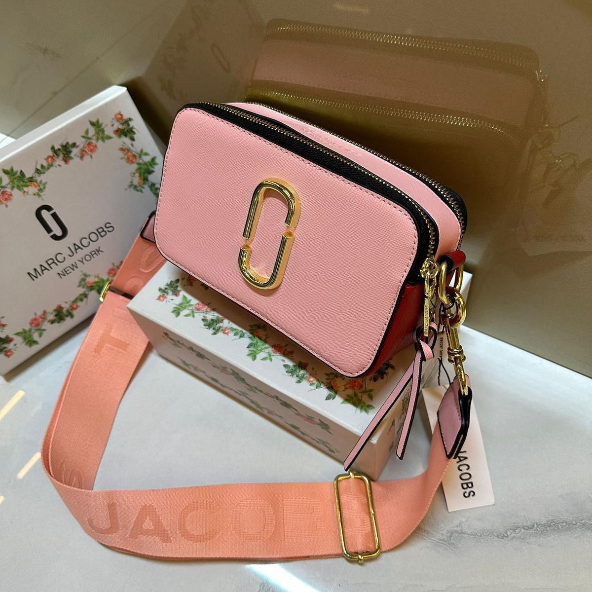 The Marc Jacobs Snapshot Bag (HGBA009KI)