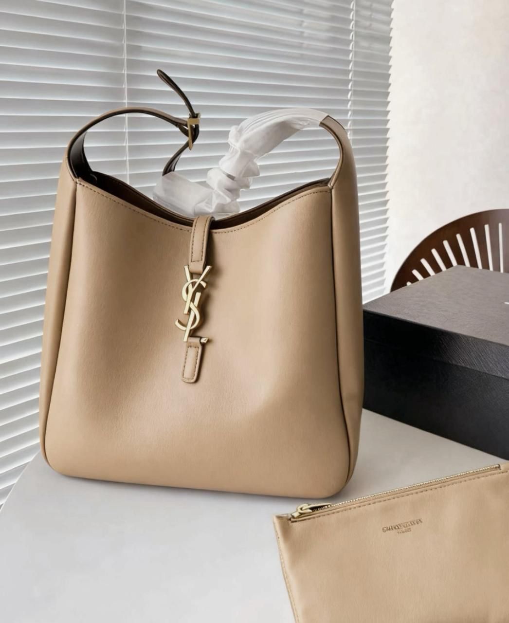 YSL monogram (NNBBA009RX)