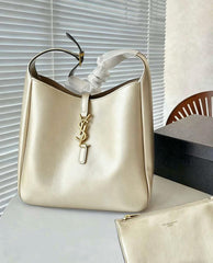 YSL monogram (NNBBA009RX)