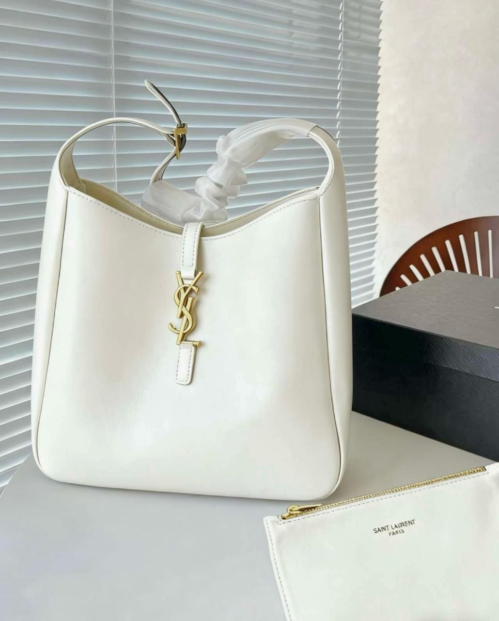 YSL monogram (NNBBA009RX)