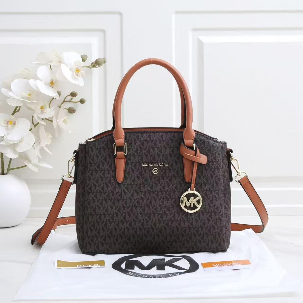 Michael Kors Marilyn Medium Logo Tote Bag (LIDA143MM)