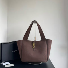 Saint Laurent, a design known for its "East/West"(HHBA009LL)