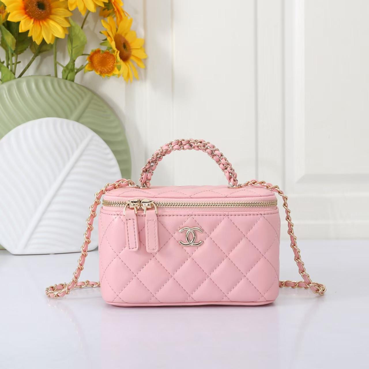 Chanel-Inspired Quilted Vanity Bag – Soft  with Gold Chain (RYCA049AW)