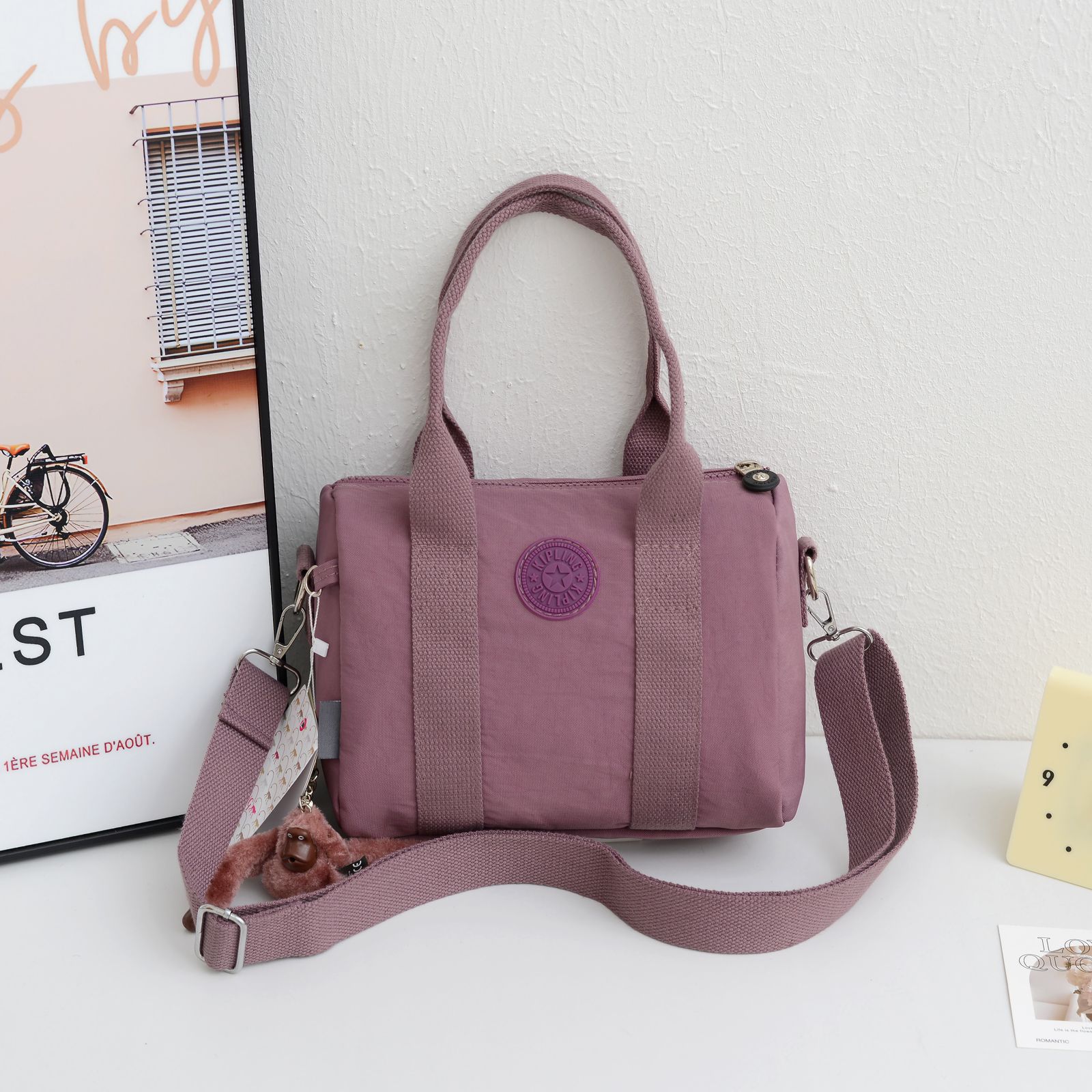 Bold  Canvas Shoulder Bag – Everyday Essential (AWBA009EW)