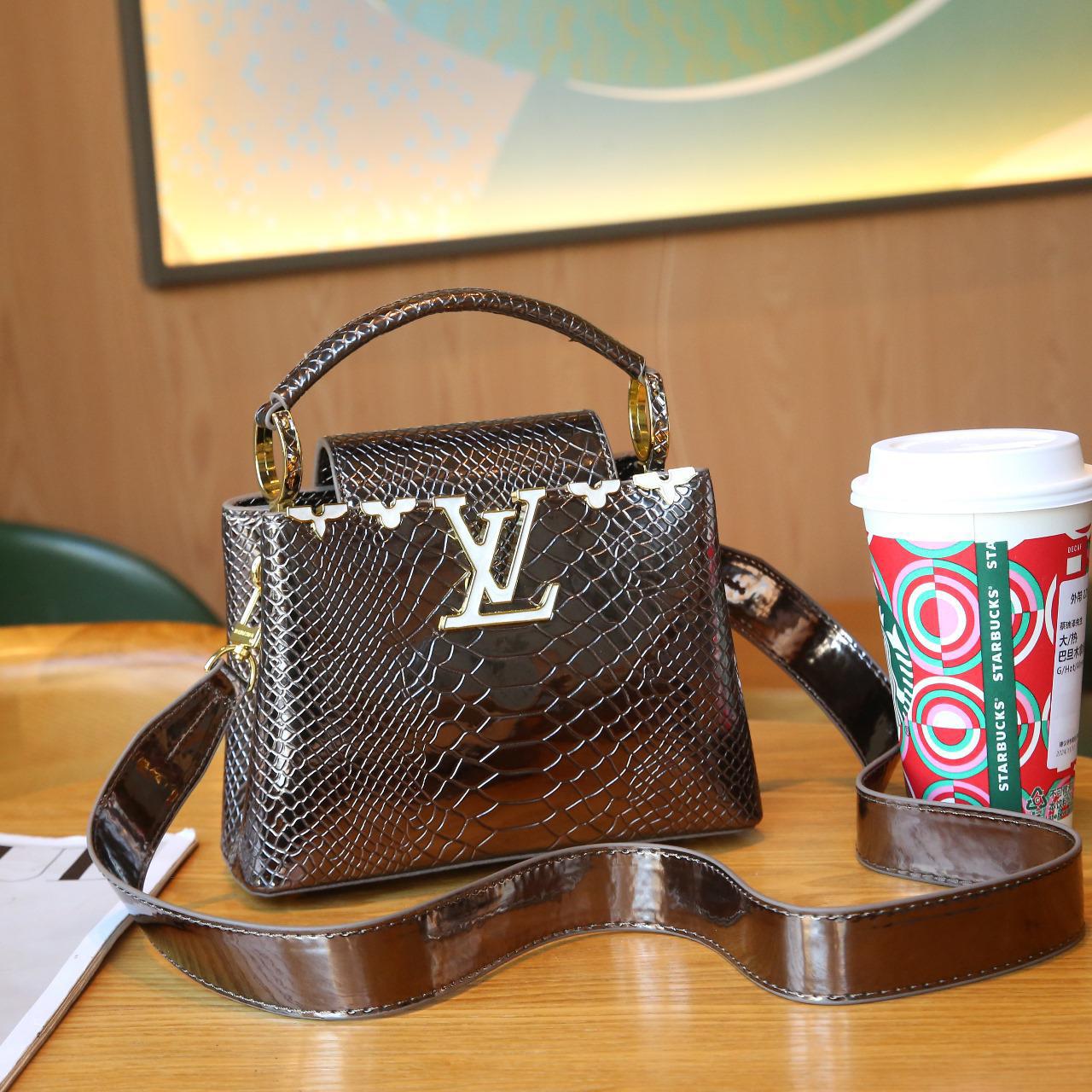 Luxury Textured Leather Handbag with Gold Detailing(AQCA049 ZE)