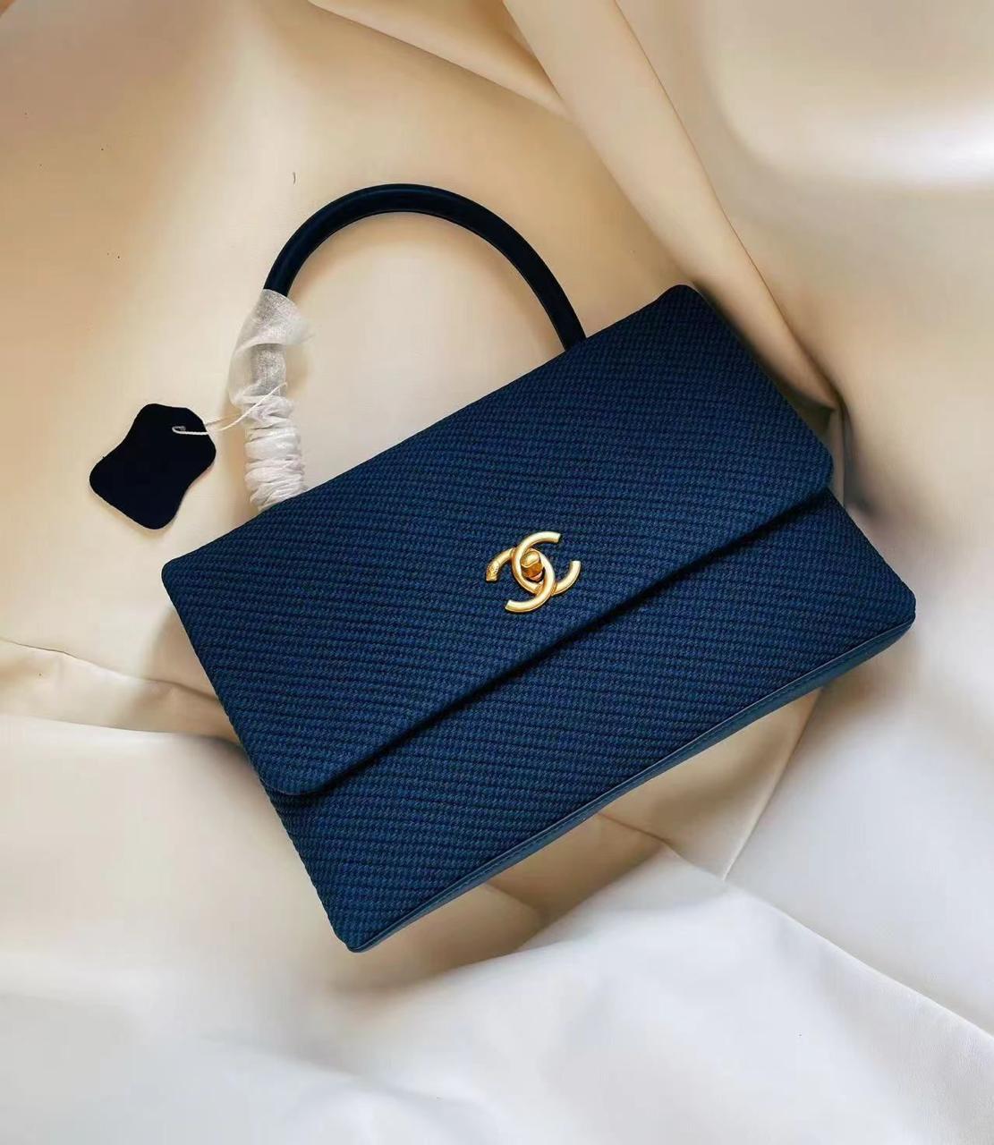 Classic  Textured Handbag with Top Handle (BVCA131NN)