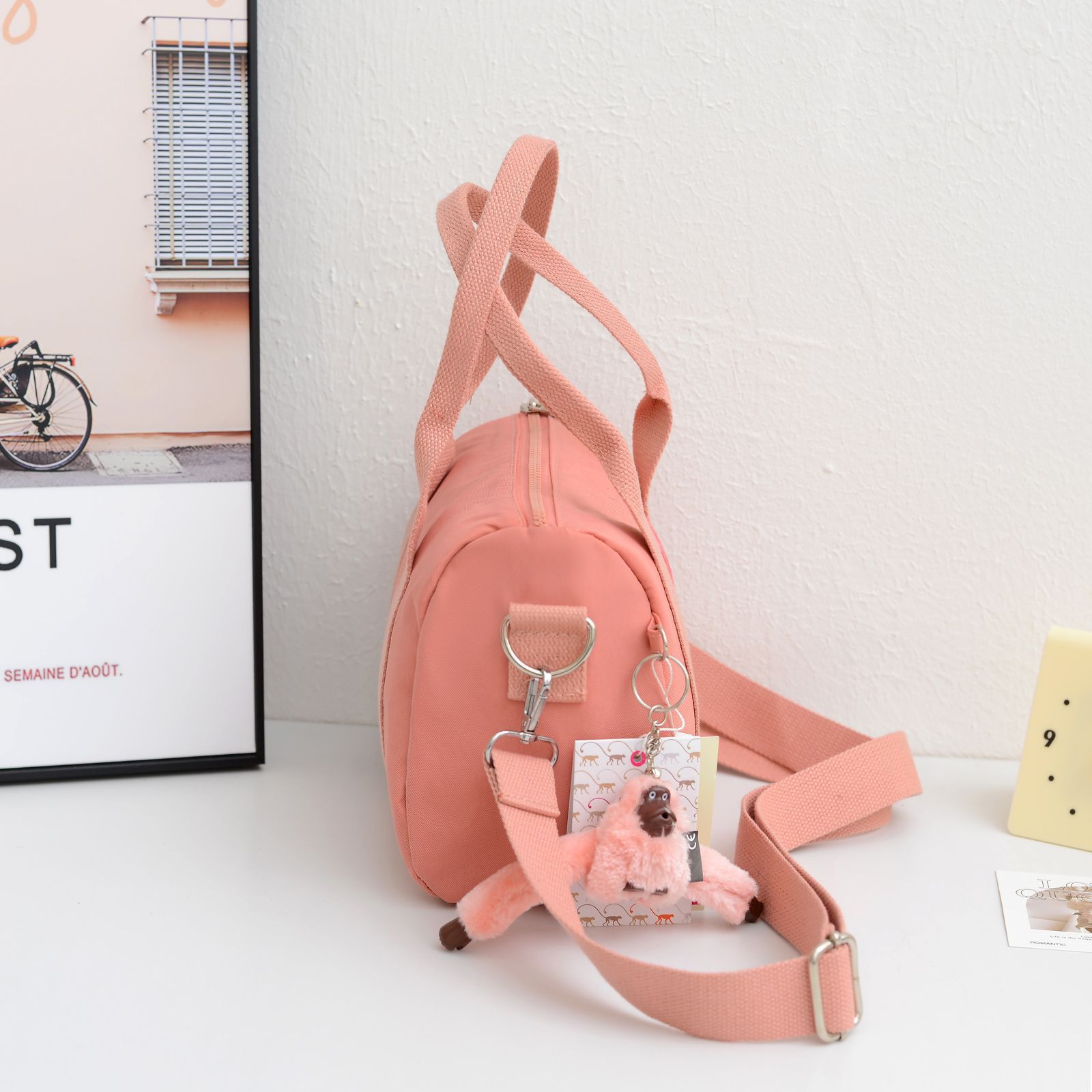 Bold  Canvas Shoulder Bag – Everyday Essential (AWBA009EW)