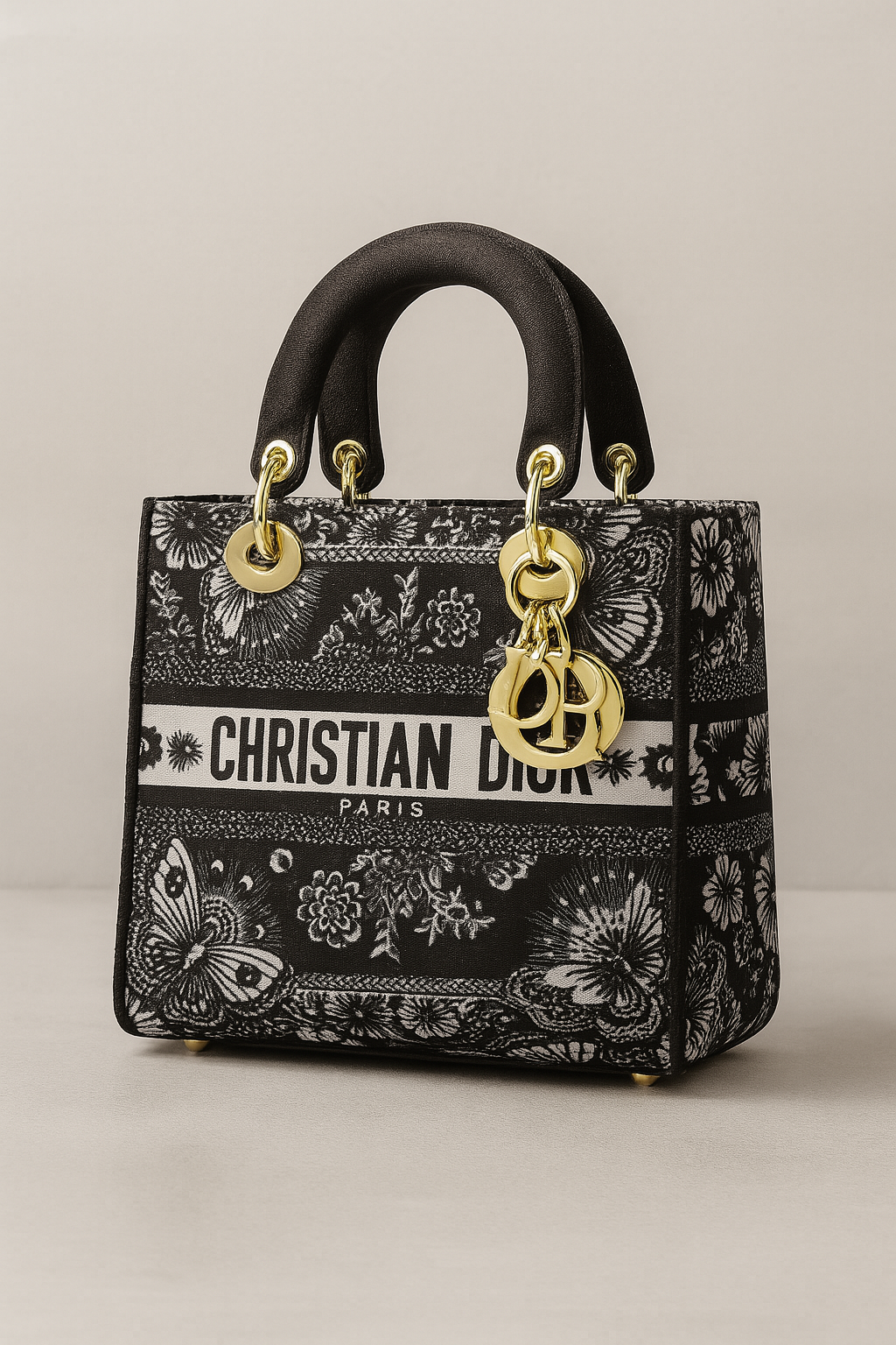 Floral White Dior Tote Bag with Gold Hardware (WQCA050T)