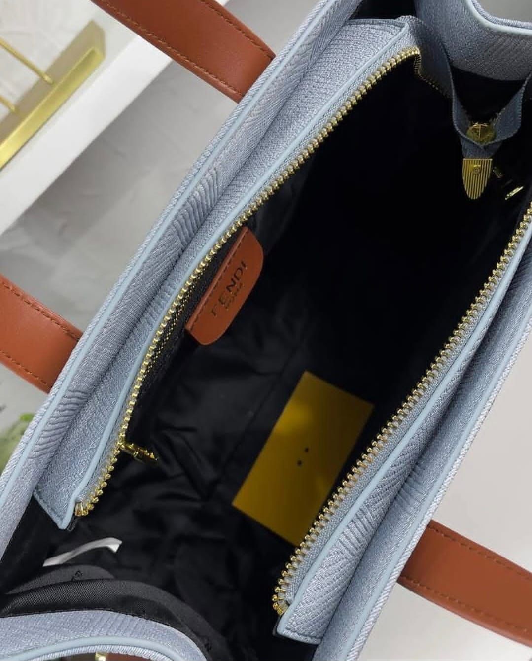 Fendi Roma Tote Bag – Light Blue (WYBA009ZA)