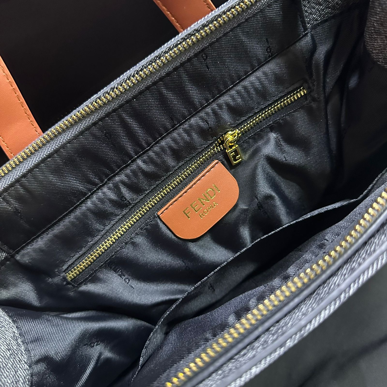 Fendi Roma Tote Bag – Light Blue (WYBA009ZA)