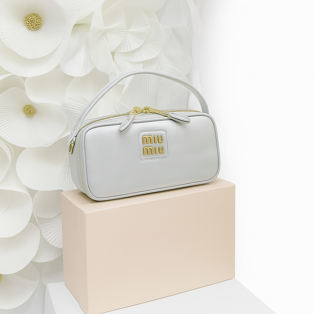 Miu Miu White Leather Crossbody – Elegant & Minimal (QTBA009AO)